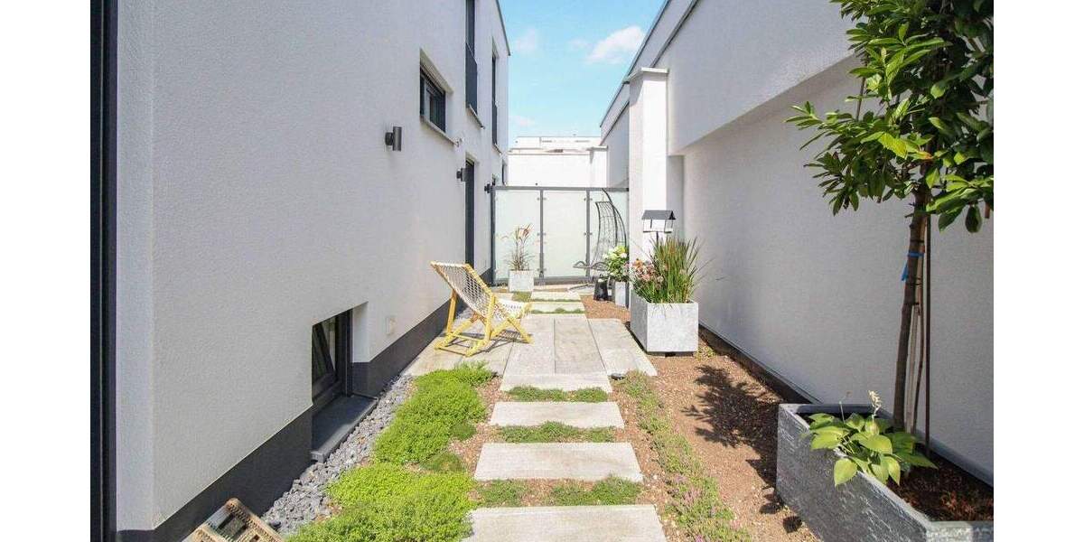 Reihenmittelhaus Düsseldorf Bilk - 4 Zimmer, 146 m&sup2;, 1.399.000&euro; | Angebot:25750364