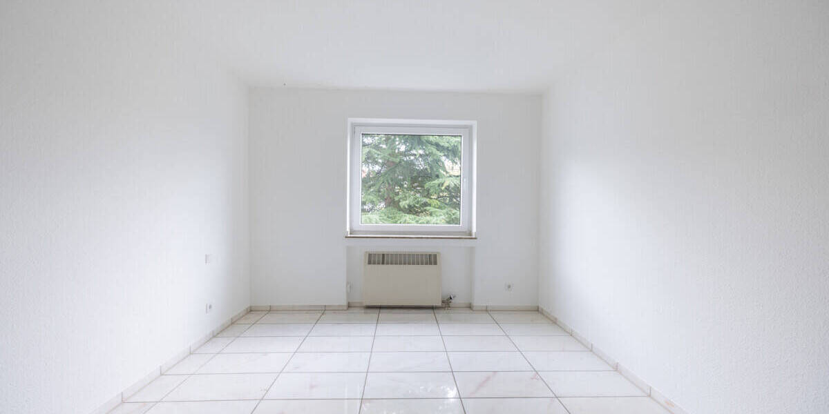 Etagenwohnung Düsseldorf Eller - 3 Zimmer, 75 m&sup2;, 295.000&euro; | Angebot:25687881