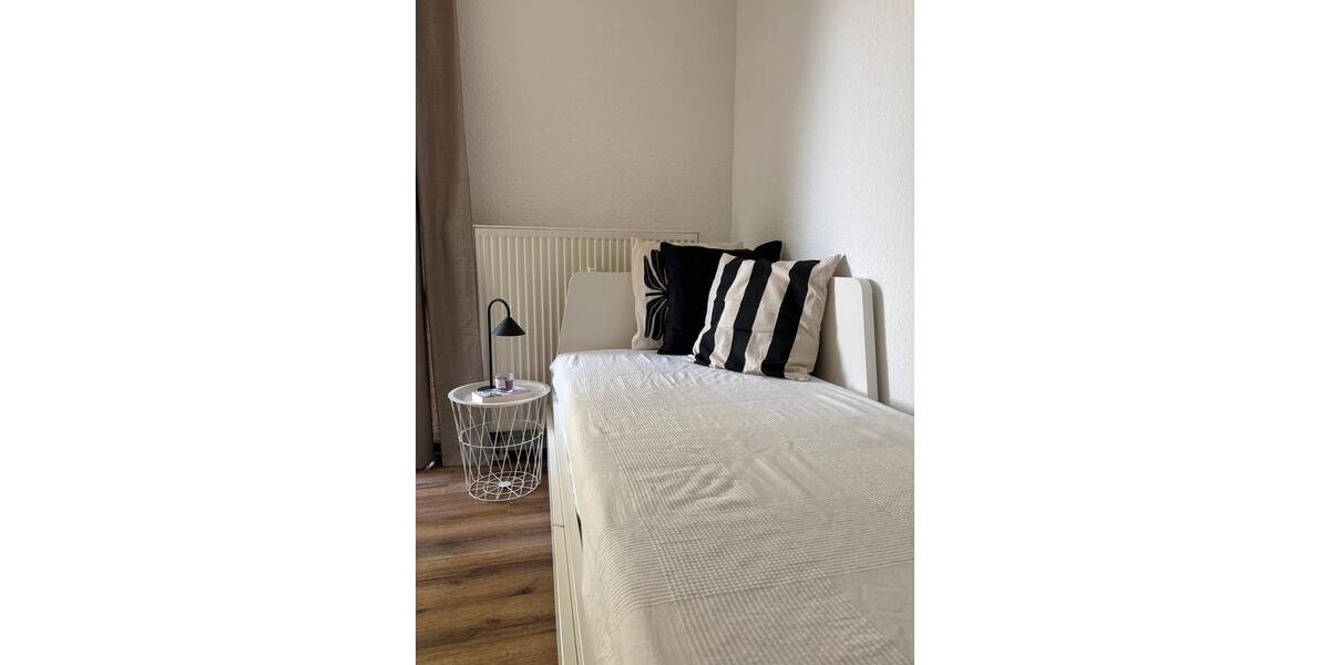 Etagenwohnung Essen Frillendorf - 1 Zimmer, 28 m&sup2;, 400&euro; | Angebot:26577565