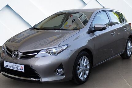 Toyota Auris 34.560 km 11.990 &euro; Düsseldorf 40231