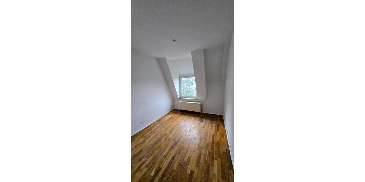 Etagenwohnung Wuppertal Barmen - 4 Zimmer, 102 m&sup2;, 858&euro; | Angebot:25366763