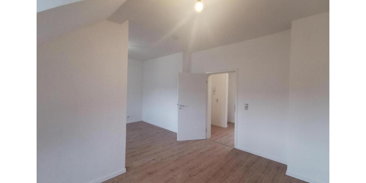 Etagenwohnung Essen Stadtbezirk VII - 4 Zimmer, 110 m&sup2;, 800&euro; | Angebot:26536535