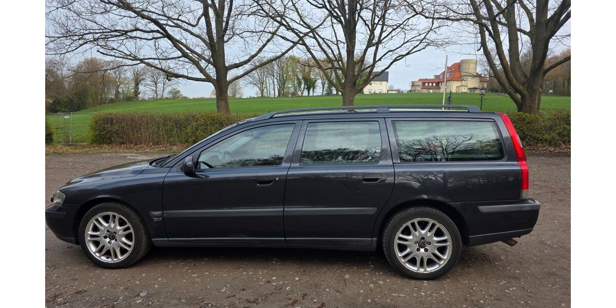 Volvo V70 399.500 km 3.450 &euro; Bochum 44789