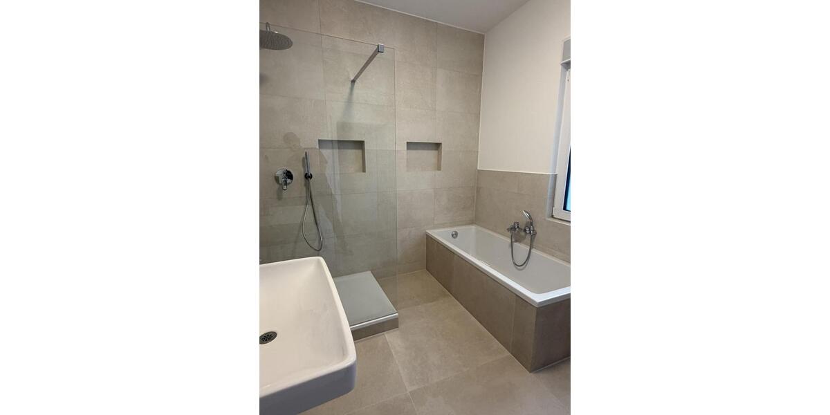 Terrassenwohnung Langenfeld (Rheinland) - 2 Zimmer, 85 m&sup2;, 1.250&euro; | Angebot:26588048