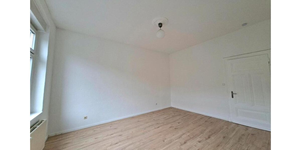 Erdgeschoßwohnung Solingen Aufderhöhe - 4 Zimmer, 85 m&sup2;, 890&euro; | Angebot:26489881