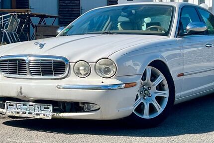 Jaguar XJ 290.734 km 4.000 &euro; Gelsenkirchen 45884