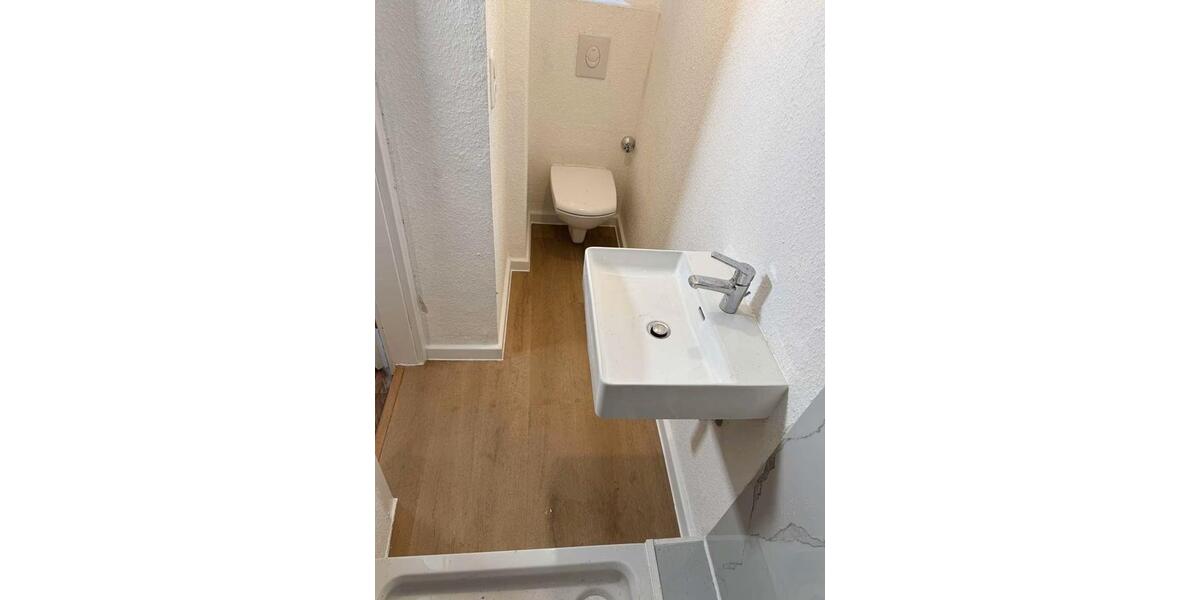 Dachgeschoßwohnung Bochum Günnigfeld - 5 Zimmer, 108 m&sup2;, 1.100&euro; | Angebot:26616645