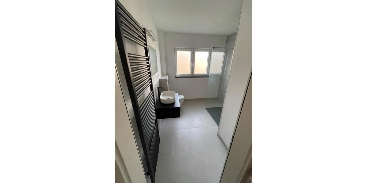 Einfamilienhaus Wermelskirchen - 5 Zimmer, 110 m&sup2;, 2.300&euro; | Angebot:26401132