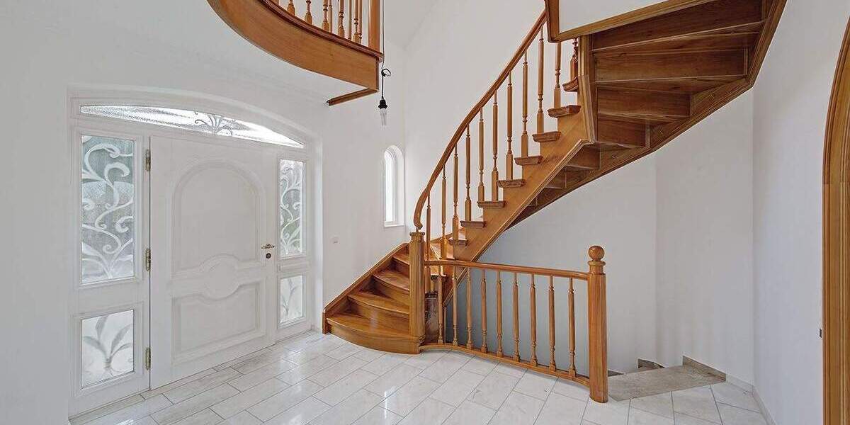 Etagenwohnung Herdecke - 4 Zimmer, 175 m&sup2;, 3.000&euro; | Angebot:25685362