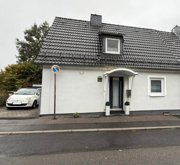 Doppelhaushälfte Remscheid Lüttringhausen - 2 Zimmer, 110 m&sup2;, 300.000&euro; | Angebot:25761554