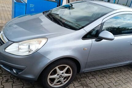 Opel Corsa 133.000 km 1.350 &euro; Wuppertal 42285