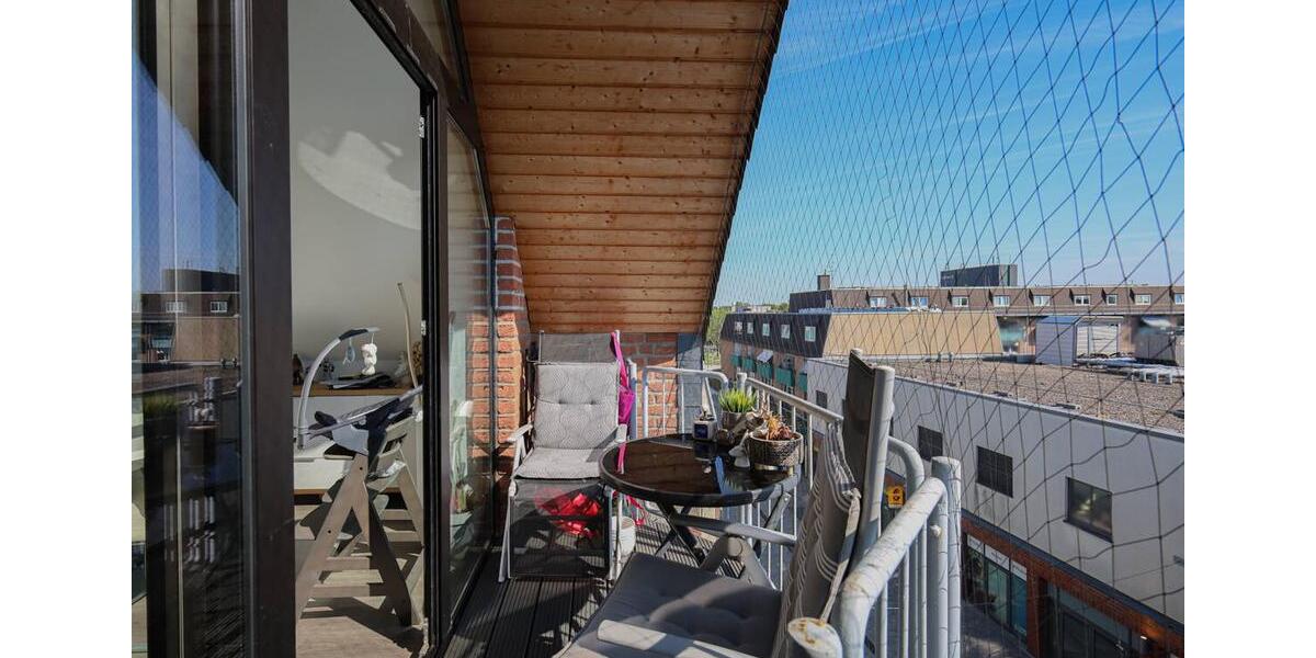 Dachgeschoßwohnung Langenfeld (Rheinland) - 3 Zimmer, 78 m&sup2;, 1.107&euro; | Angebot:26580226