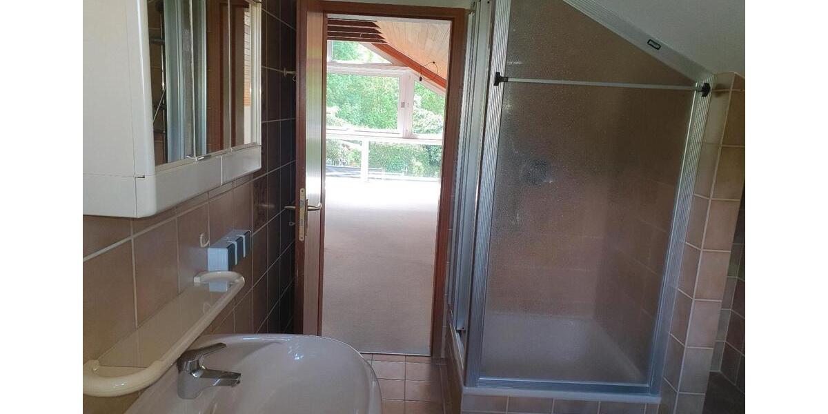Doppelhaushälfte Remscheid Lüttringhausen - 3 Zimmer, 110 m&sup2;, 1.250&euro; | Angebot:26492599