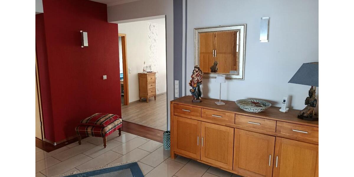 Erdgeschoßwohnung Solingen - 4 Zimmer, 136 m&sup2;, 459.000&euro; | Angebot:27224334