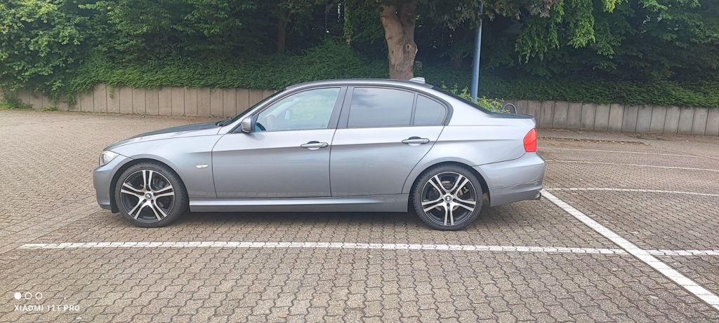 BMW 318 243.000 km 3.000 &euro; Hagen 58099
