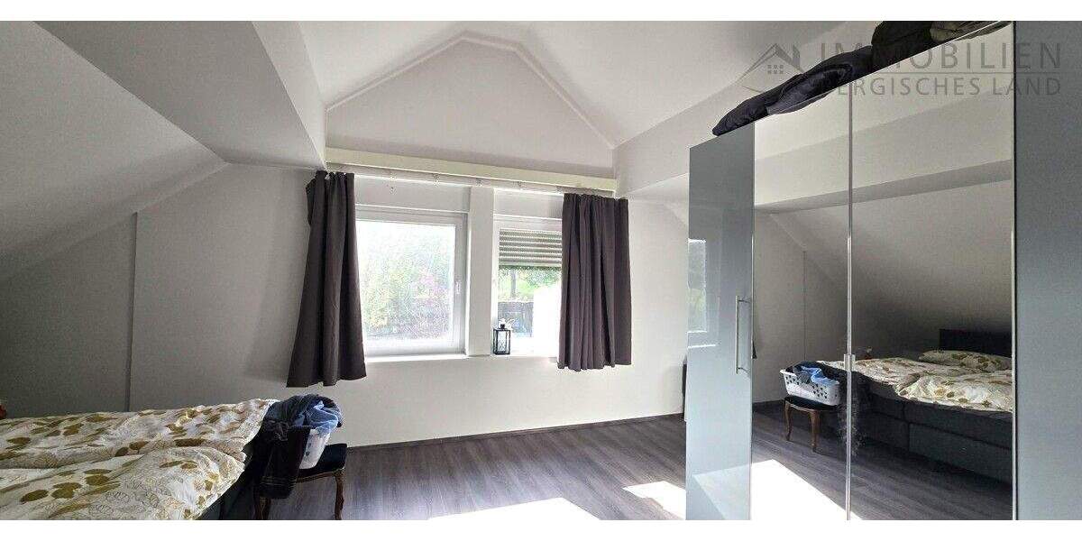 Einfamilienhaus Hückeswagen Kobeshofen - 6 Zimmer, 220 m&sup2;, 569.000&euro; | Angebot:25737808