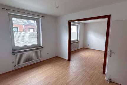 Haus Düsseldorf Stadtbezirk 5 - 9 Zimmer, 185 m&sup2;, 588.000&euro; | Angebot:27118127