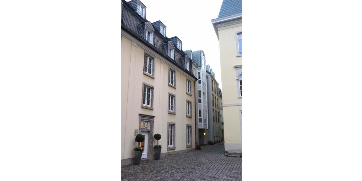 Etagenwohnung Düsseldorf - 2 Zimmer, 75 m&sup2;, 1.600&euro; | Angebot:23501219