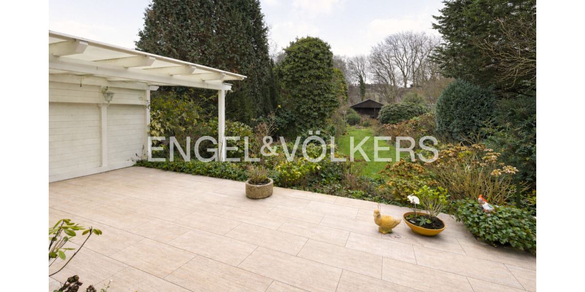 Doppelhaushälfte Hilden - 8 Zimmer, 292 m&sup2;, 695.000&euro; | Angebot:25730522