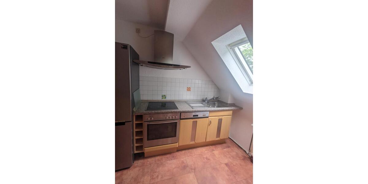 Etagenwohnung Solingen - 2 Zimmer, 75 m&sup2;, 550&euro; | Angebot:26636758
