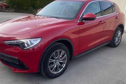 Alfa Romeo Stelvio 105.000 km 19.999 &euro; Remscheid 42855
