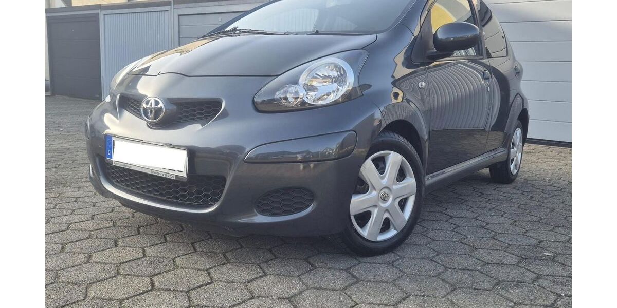Toyota Aygo (X) 58.000 km 4.490 &euro; Witten 58452