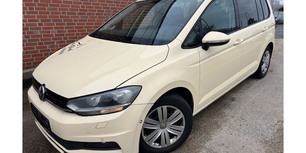VW Touran 590.000 km 3.800 &euro; Herne 44629