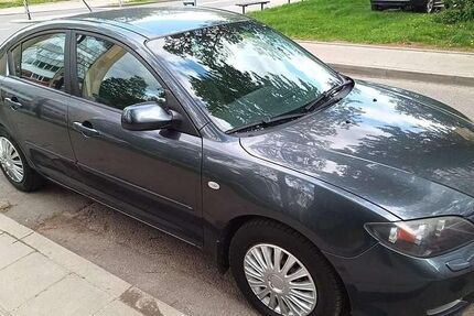 Mazda 3 119.000 km 2.400 &euro; Essen 45139