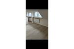 Dachgeschoßwohnung Essen Stadtbezirk V - 2.5 Zimmer, 40 m&sup2;, 320&euro; | Angebot:26613566