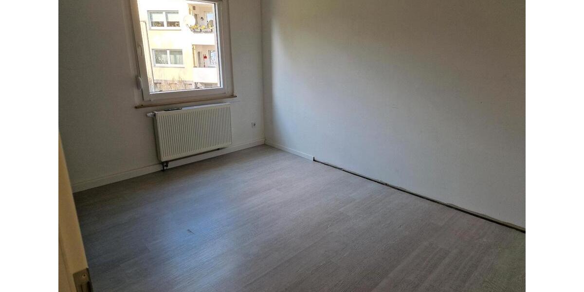 Etagenwohnung Essen Stadtbezirk III - 2 Zimmer, 69 m&sup2;, 930&euro; | Angebot:26028917