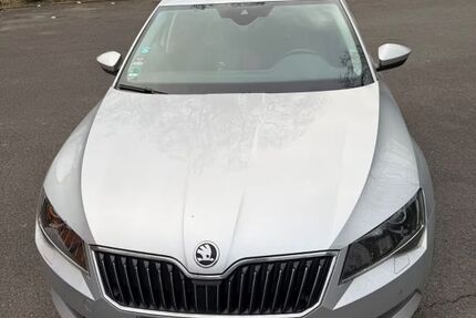 Skoda Superb 244.000 km 8.950 &euro; Bochum 44789