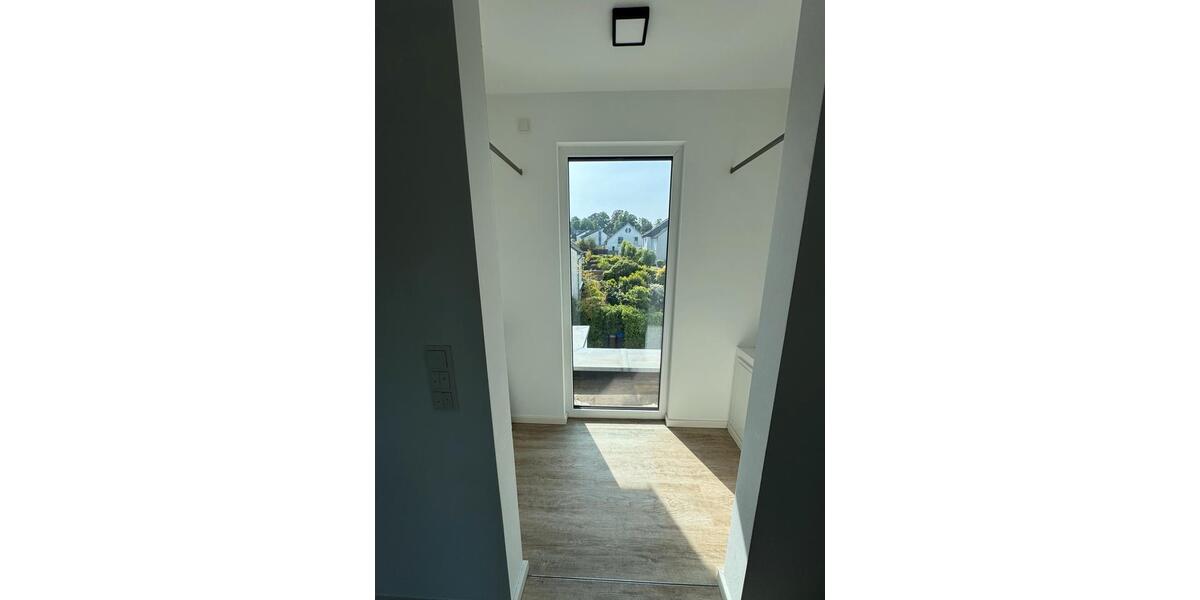 Einfamilienhaus Odenthal - 3 Zimmer, 124 m&sup2;, 1.600&euro; | Angebot:26560421