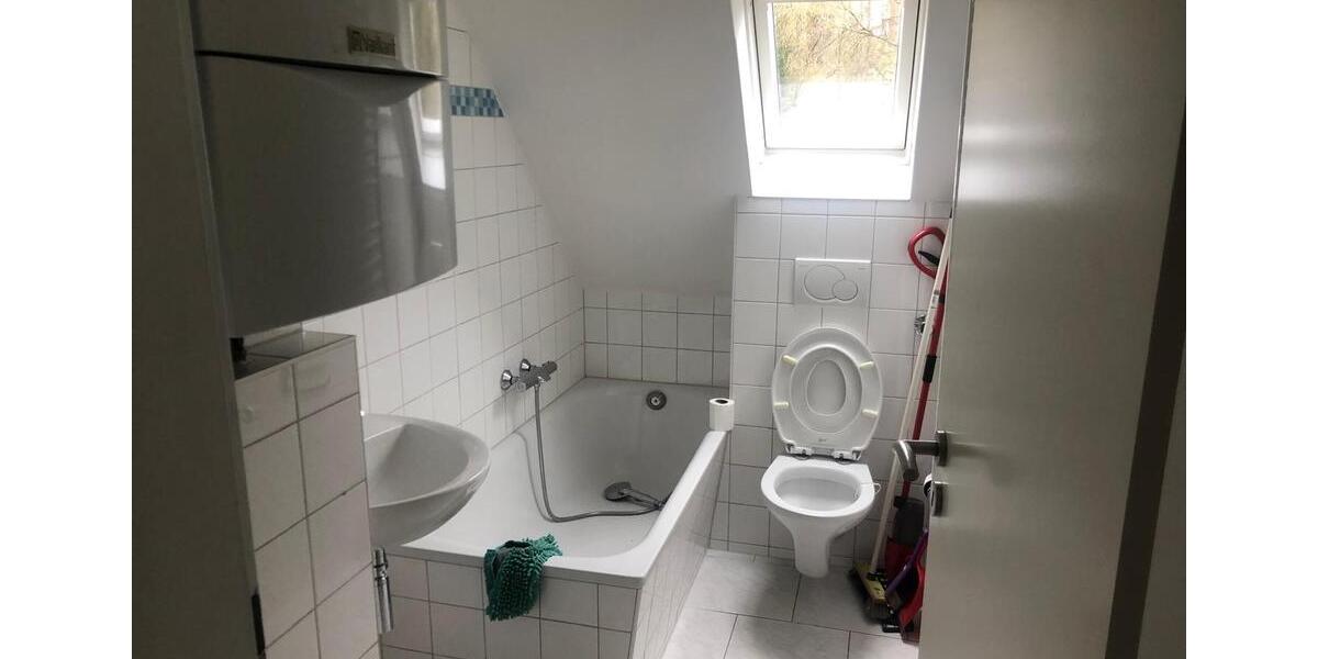 Dachgeschoßwohnung Bochum Bochum-Nord - 3 Zimmer, 60 m&sup2;, 520&euro; | Angebot:26323623