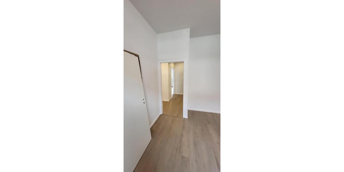 Etagenwohnung Solingen Wald - 2 Zimmer, 54 m&sup2;, 594&euro; | Angebot:25956772