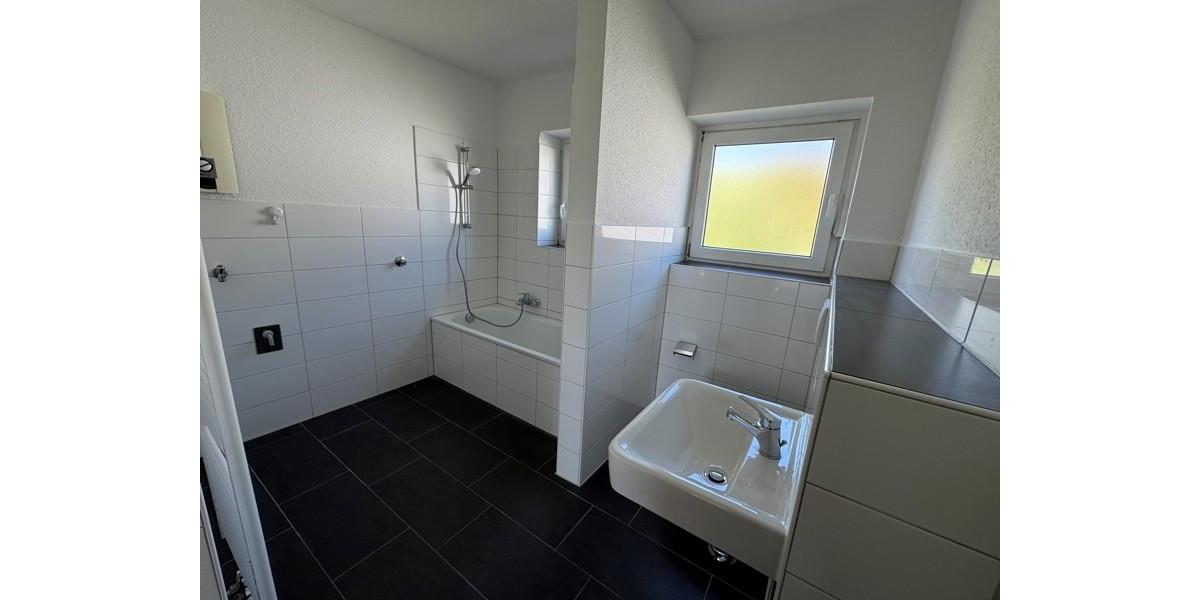 Etagenwohnung Hattingen Niederbonsfeld - 4 Zimmer, 81 m&sup2;, 759&euro; | Angebot:26627551