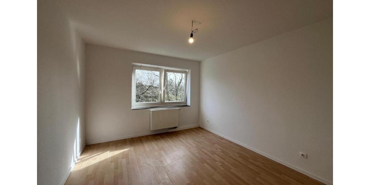 Etagenwohnung Wuppertal Gemarkung Vohwinkel - 3 Zimmer, 70 m&sup2;, 597&euro; | Angebot:25539391