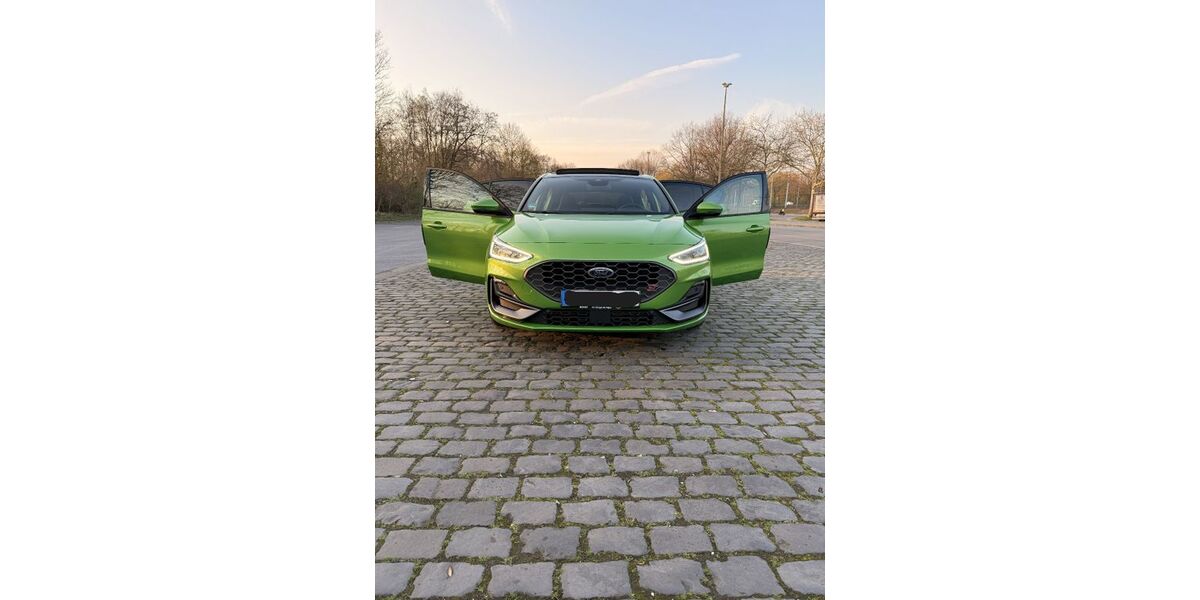 Ford Focus 23.000 km 32.500 &euro; Gelsenkirchen 45892