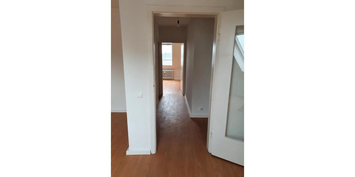 Dachgeschoßwohnung Essen Stadtbezirk III - 2 Zimmer, 50 m&sup2;, 470&euro; | Angebot:26483901