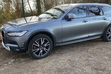 Volvo V90 Cross Country 198.000 km 21.900 &euro; Schwelm 58332