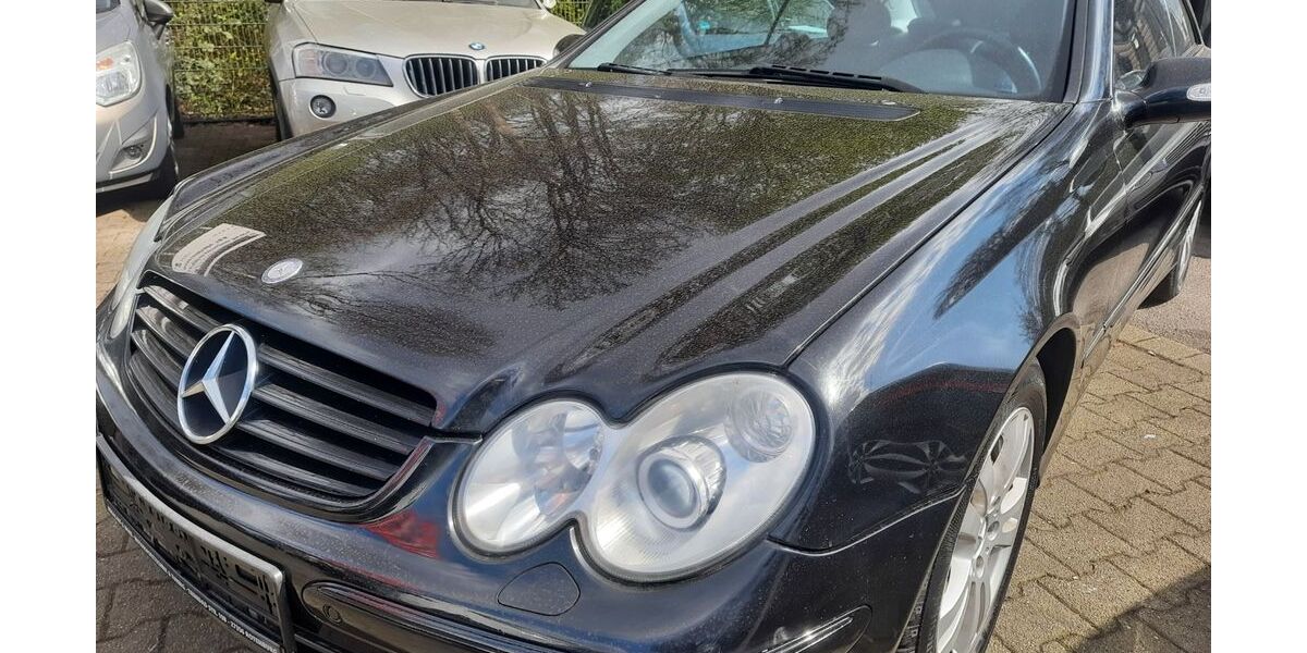 Mercedes-Benz CLK 320 220.000 km 4.950 &euro; Essen 45276