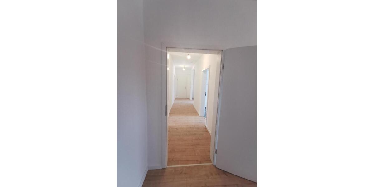 Etagenwohnung Essen Stadtbezirk VII - 4 Zimmer, 110 m&sup2;, 800&euro; | Angebot:26536535
