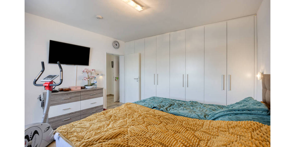 Etagenwohnung Langenfeld Richrath - 4 Zimmer, 120 m&sup2;, 359.000&euro; | Angebot:26644387