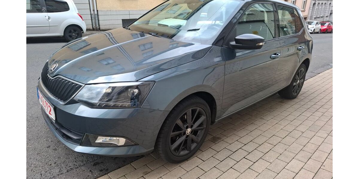 Skoda Fabia 120.000 km 7.490 &euro; wuppertal 42277