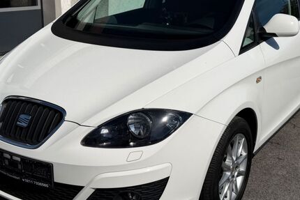 Seat Altea 107.800 km 6.890 &euro; Düsseldorf 40231