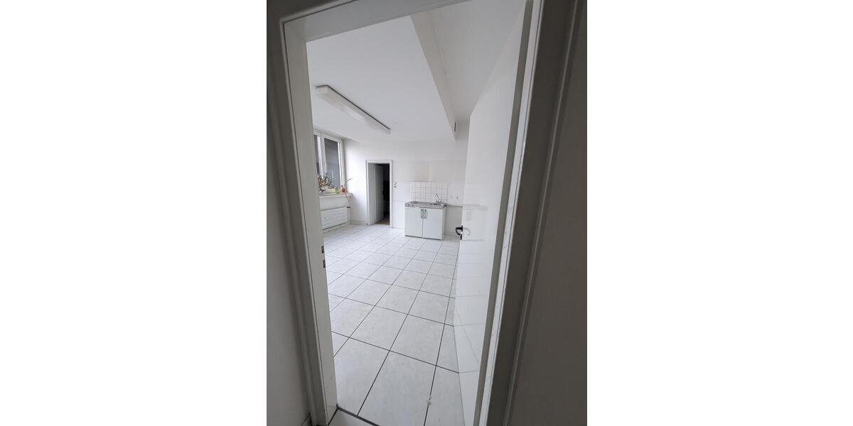 Etagenwohnung Bochum Günnigfeld - 3 Zimmer, 155 m&sup2;, 1.550&euro; | Angebot:26626433