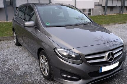 Mercedes-Benz B 180 88.500 km 14.350 &euro; Düsseldorf 40470