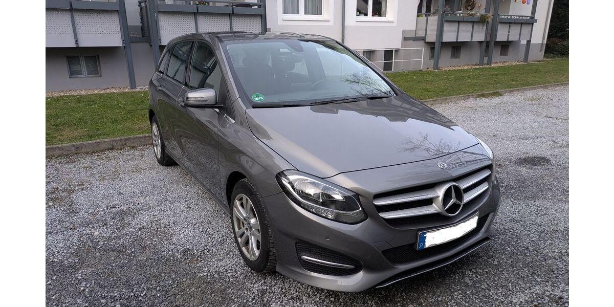 Mercedes-Benz B 180 90.000 km 13.900 &euro; Düsseldorf 40470