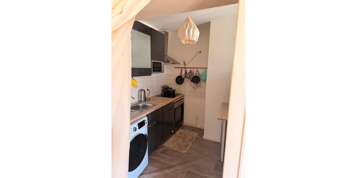 Etagenwohnung Essen Stadtbezirk IV - 2.5 Zimmer, 60 m&sup2;, 420&euro; | Angebot:26021718