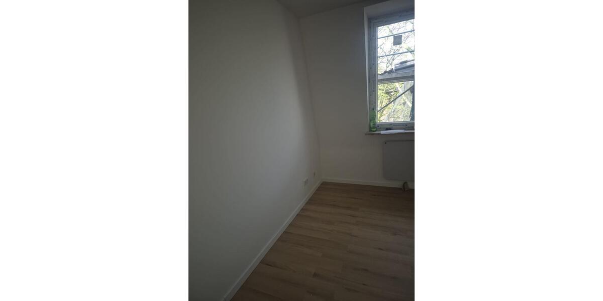 Dachgeschoßwohnung Essen Stadtbezirk III - 3 Zimmer, 79 m&sup2;, 790&euro; | Angebot:25790783