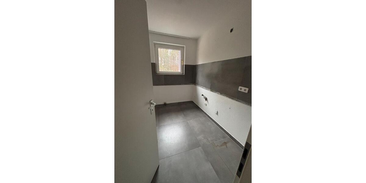 Etagenwohnung Bochum Bochum-Mitte - 4 Zimmer, 80 m&sup2;, 650&euro; | Angebot:24685207